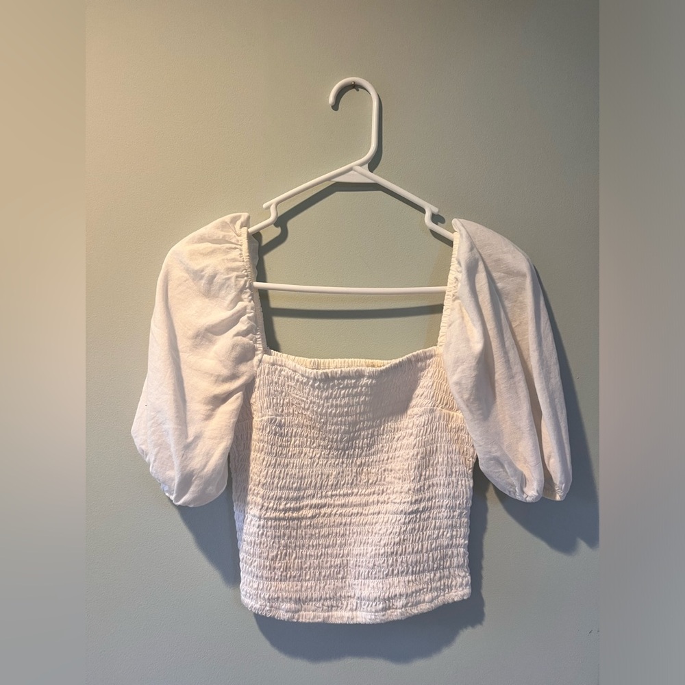 Abercrombie & Fitch smocked white top. XS